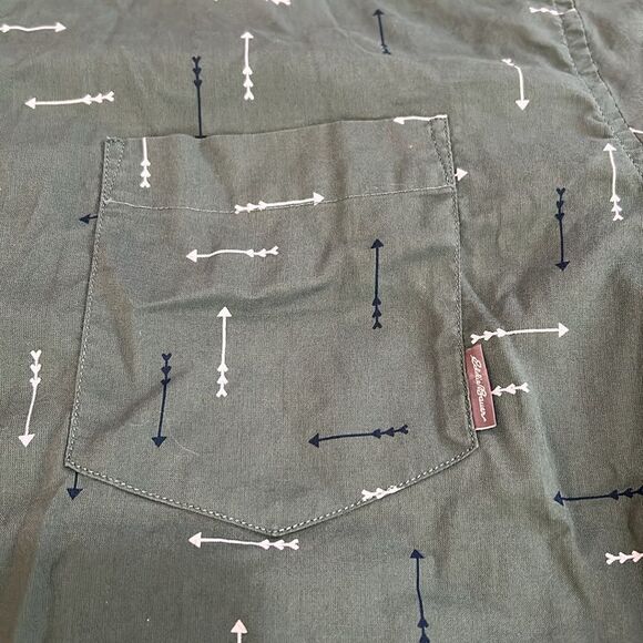 Eddie Bauer Classic Fit Short-Sleeve Button Down-Men’s XL - Picture 3 of 4